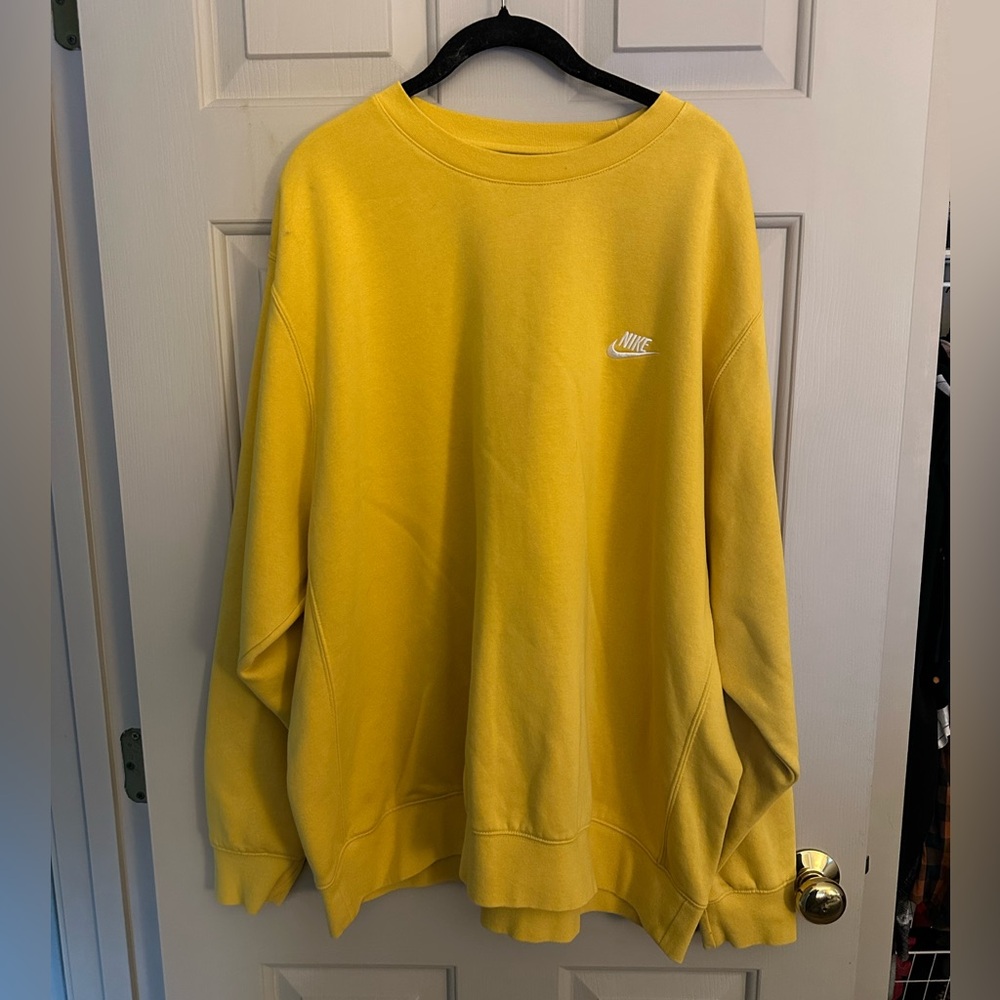 Nike Crewneck - Men’s XXL